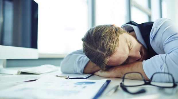 Mẹo hay để có giấc ngủ trưa ngon lành nơi công sở